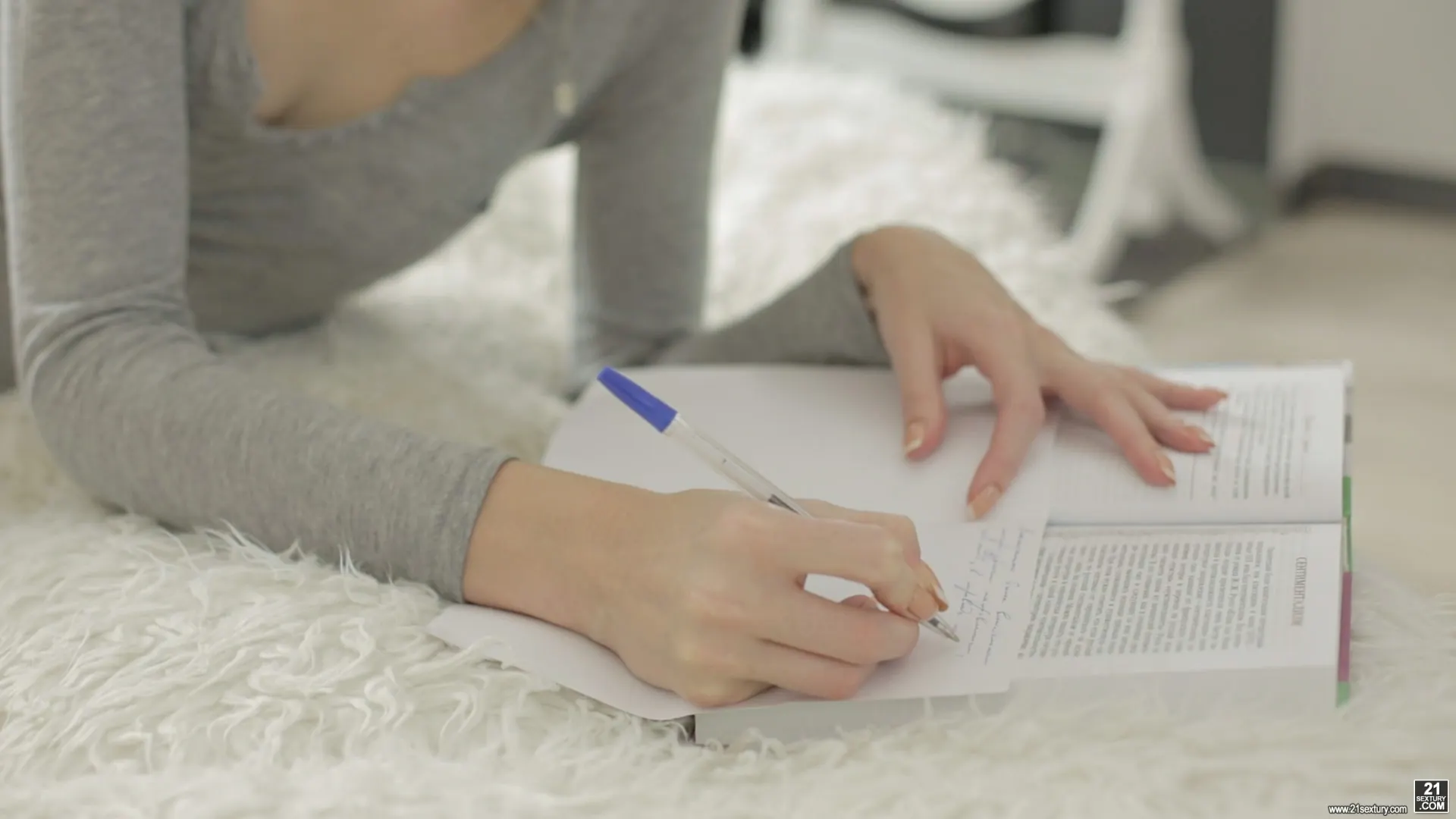 21Sextury 'A Slice of Alice's Time' starring Alice Marshall (Photo 1)