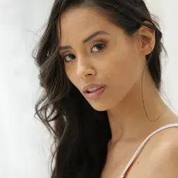 Andreina de Luxe in Long Haired Beauty (Photo 30) Andreina de Luxe in '21Sextury' Long Haired Beauty (Thumbnail 30)