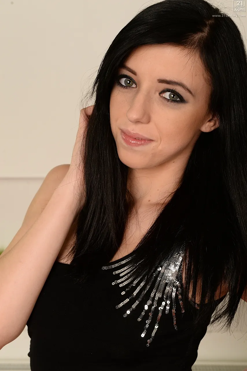 21Sextury 'loves it big' starring Anny (Photo 6)