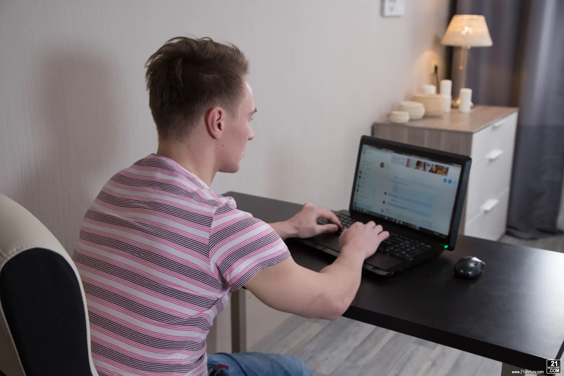 21Sextury 'Strip Sex for the Webcam' starring Ariel Temple (Photo 1)