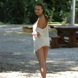 Chelsea Sun in '21Sextury' Pick my Apples (Thumbnail 91)
