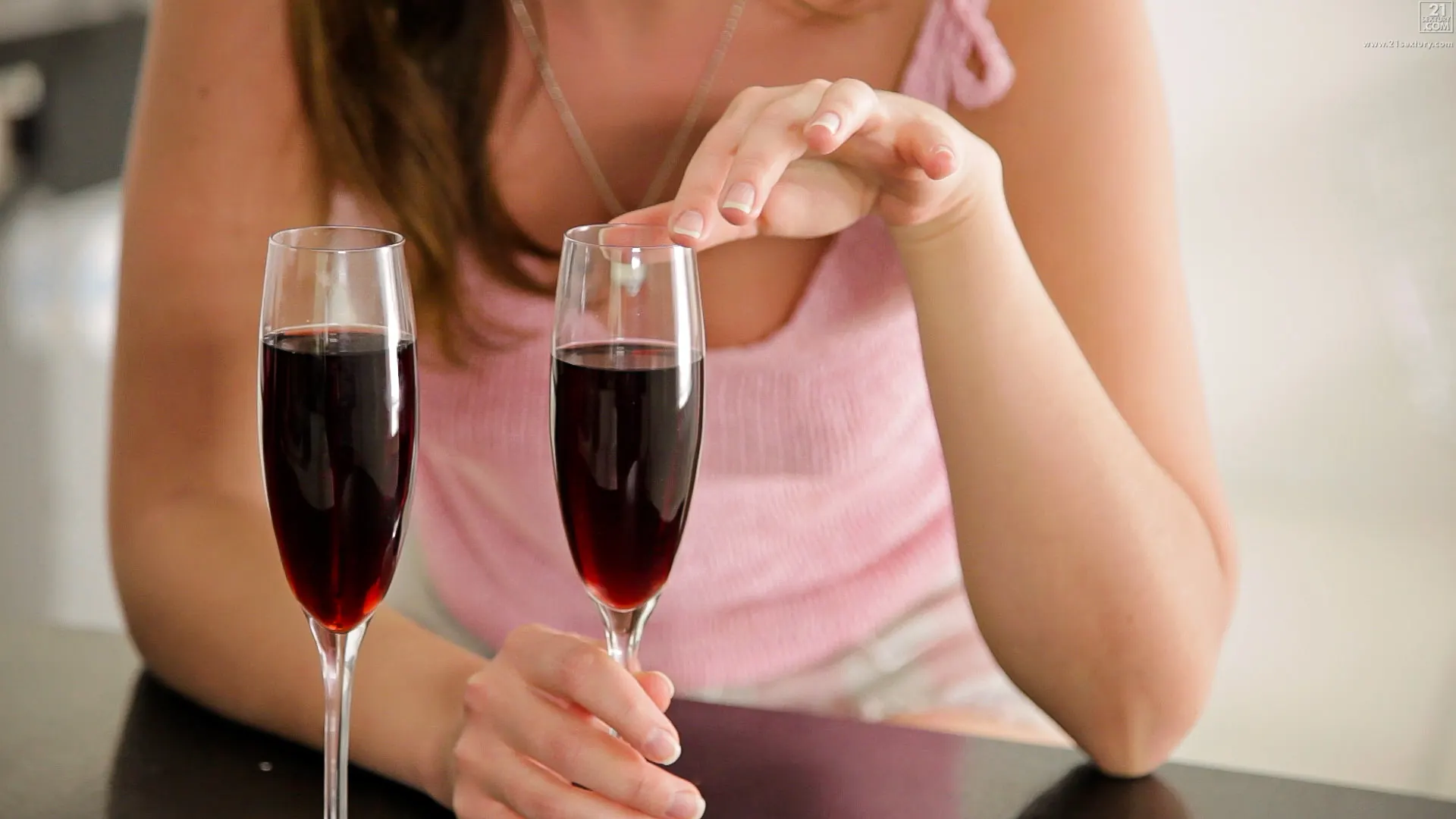 21Sextury 'Sultry sapphic encounter' starring Iva Zan (Photo 1)