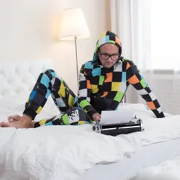 Katty West in '21Sextury' Tap Her Keys (Thumbnail 1)