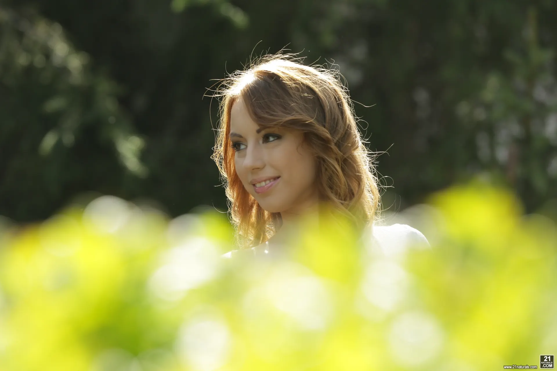 21Sextury 'Getting Dirty in the Garden' starring Kira Thorn (Photo 22)