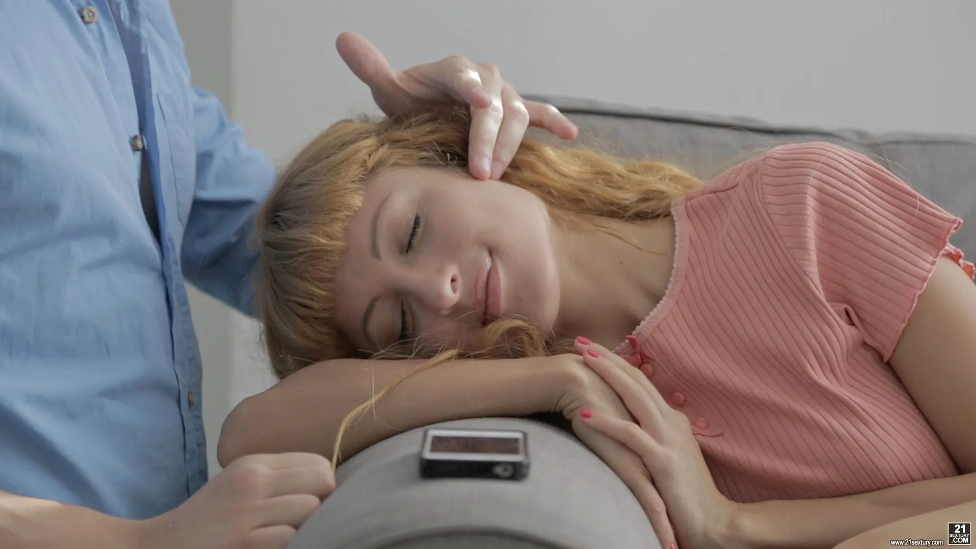 21Sextury 'Making Lisa Smile' starring Lisa Luv (Photo 4)