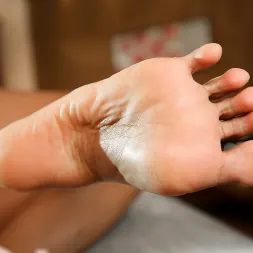 Luna Corazon in Fishnet Delights (Photo 14) Luna Corazon in '21Sextury' Fishnet Delights (Thumbnail 14)