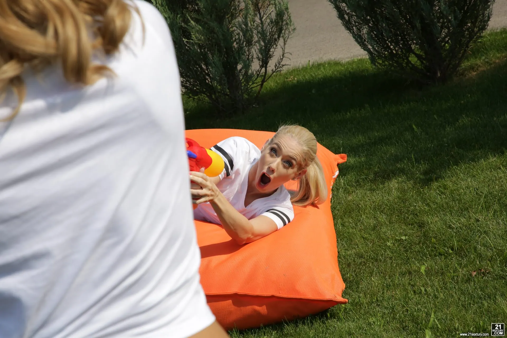 21Sextury 'Wet T-Shirts' starring Nesty (Photo 32)