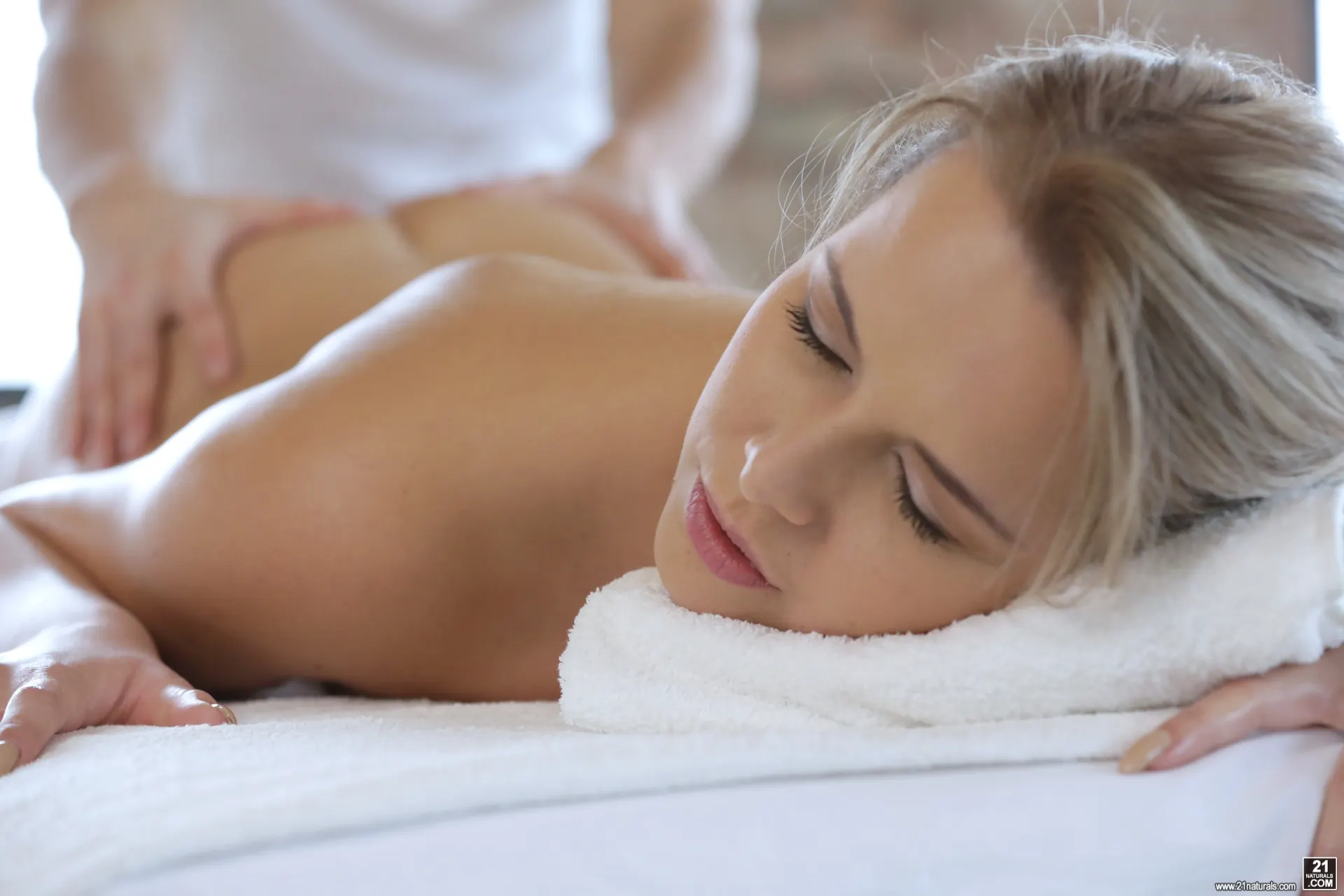 21Sextury 'Erotic Anal Relief' starring Nikki Dream (Photo 22)