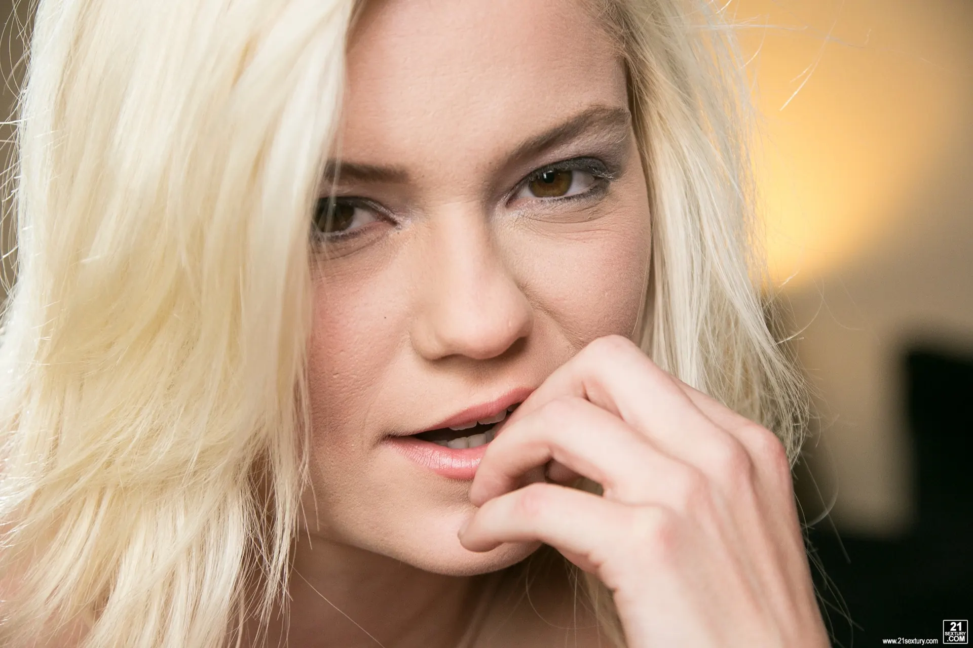 21Sextury 'The VIP Party' starring Sara Luvv (Photo 258)