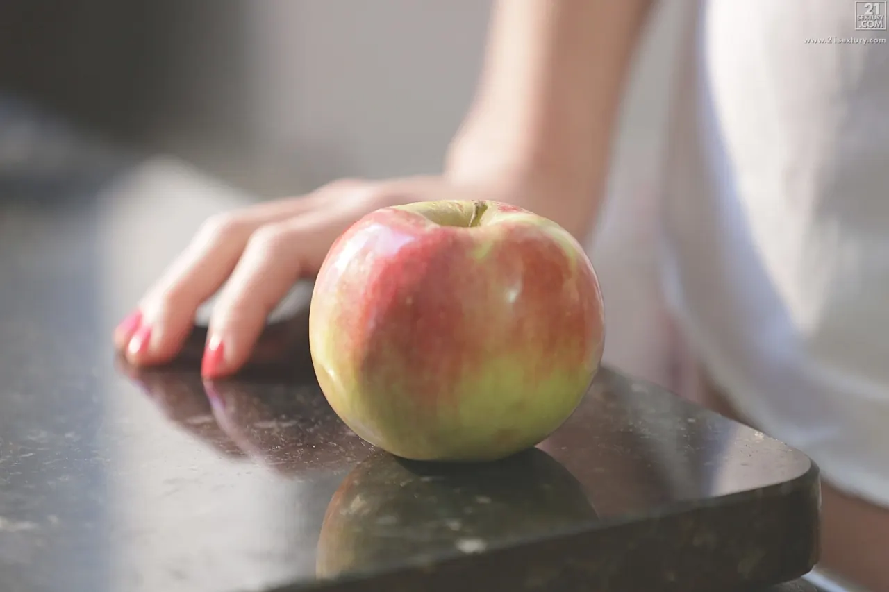 Tina Hot in 'Smoking Hot' from '21Sextury' (Photo 8) 21Sextury 'Smoking Hot' starring Tina Hot (Photo 8)