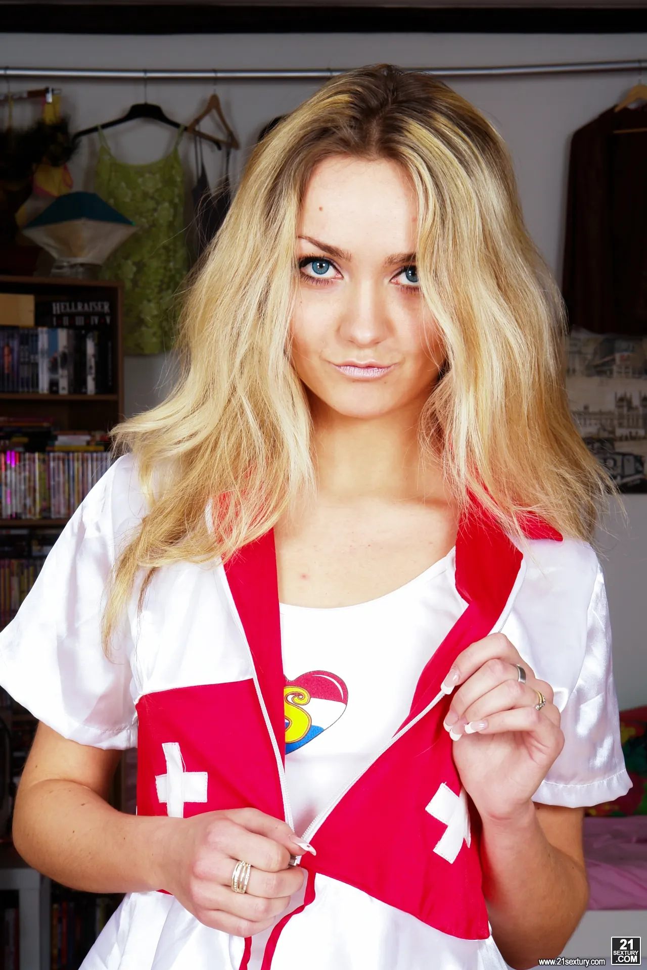 21Sextury 'On My Own' starring Victoria B (Photo 3)